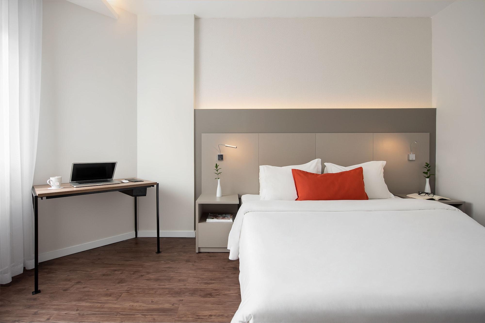 Hotel Intercity Ibirapuera 4*