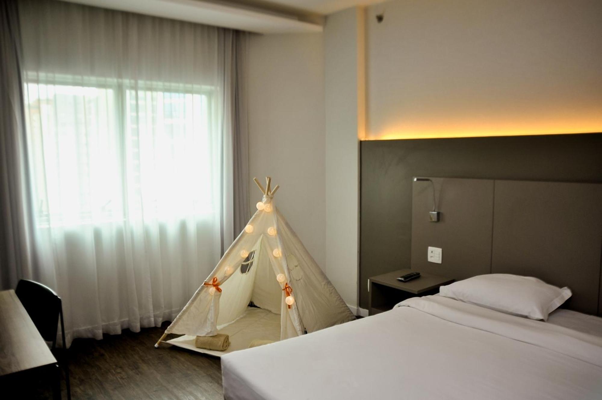Intercity Ibirapuera Hotel 4*